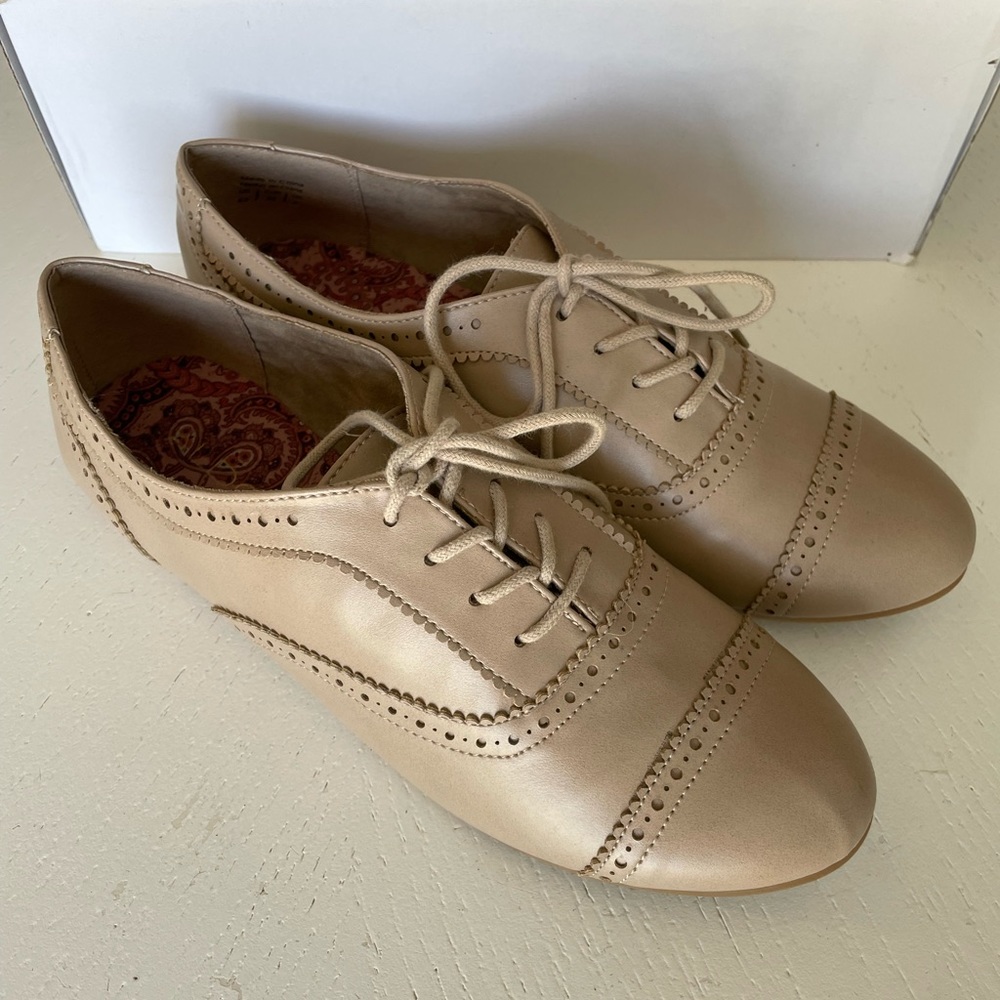 NWOT Cream Loafers from ALDO